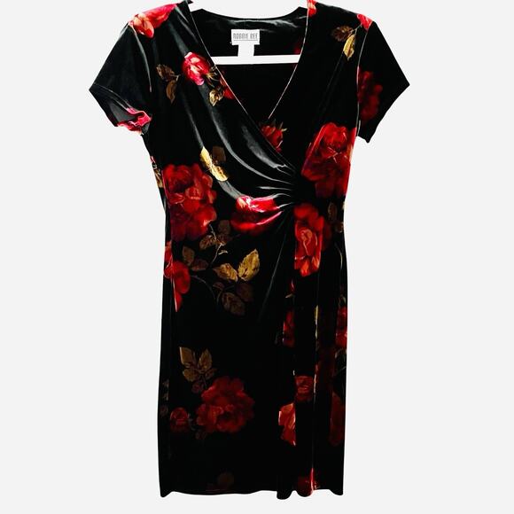 NWT Robbie Bee Vintage Y2K Dress Sheath 6P Velvet Black Red Roses Whimsigoth USA - Picture 1 of 12
